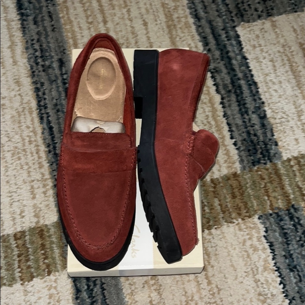 Clarks moccasins